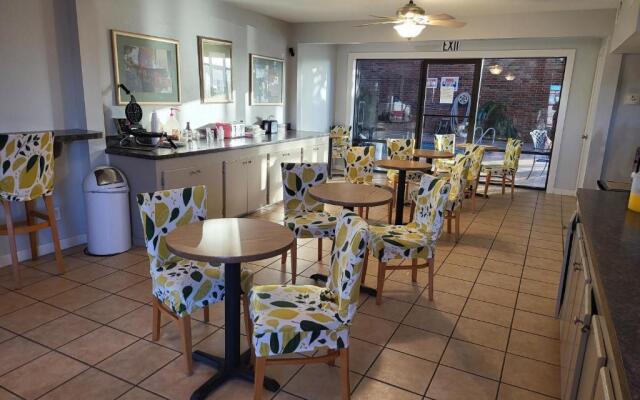 Blue Ribbon Inn and Suites