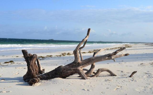 Watamu Beach Cottages B&B