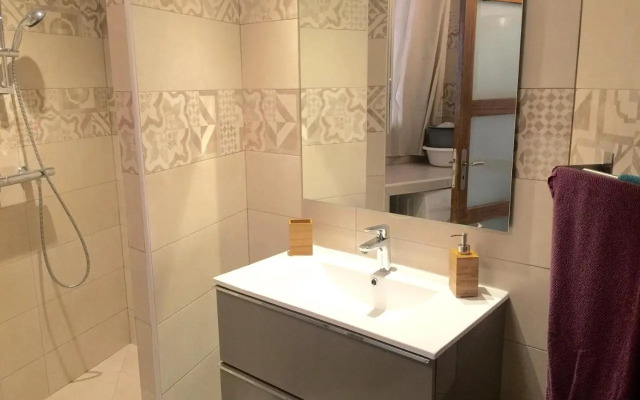 Appartement rénové aux portes de St tropez