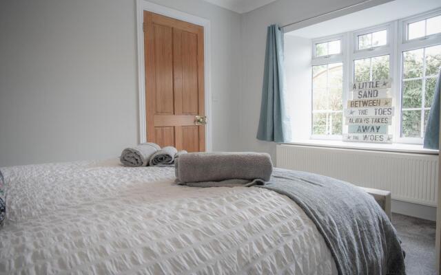 Pendeilo Villa - 5 Bedroom Holiday Home - Amroth