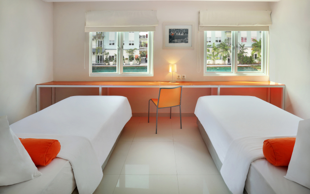 HARRIS Hotel & Residence Riverview Kuta Bali