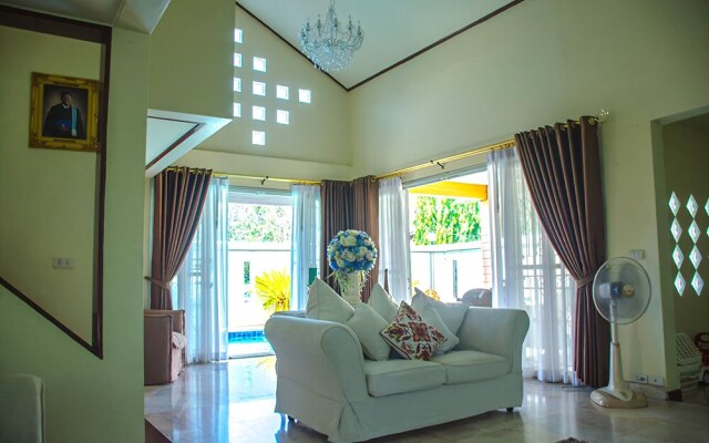 Baan Emerald