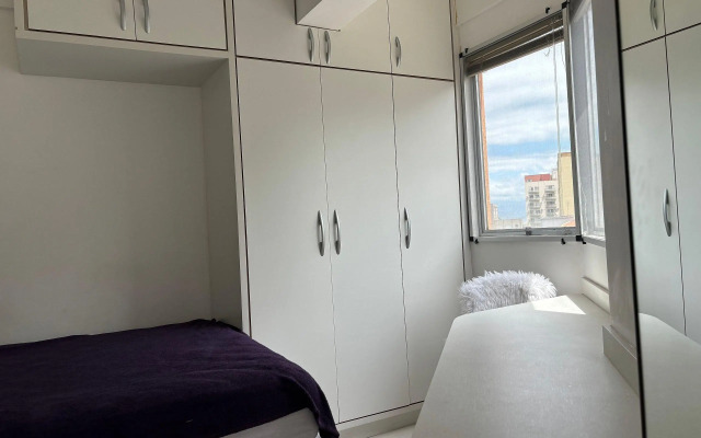 Apto com piscina no centro de Floripa PCE0406