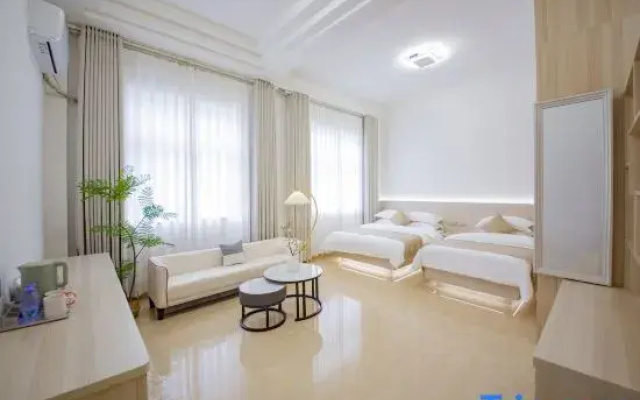 Meizhoudao Lanhai Yijia Homestay (Lianchiao Beach)