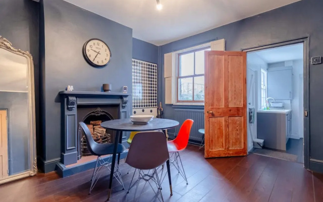 Trendy 2BD House 5 Mins From Willesden Junction!