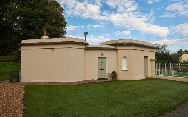 West Lodge