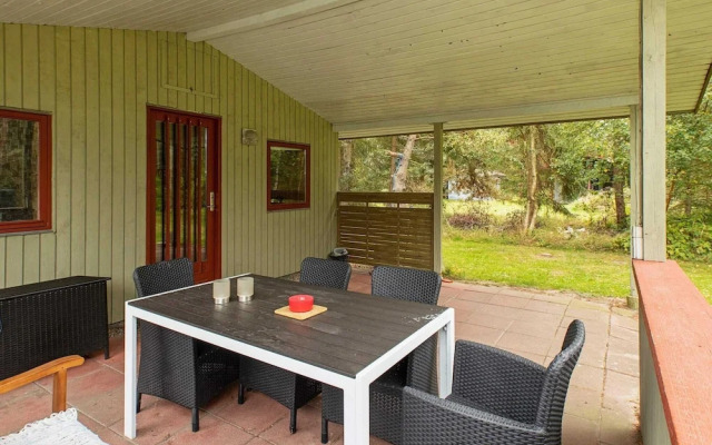 6 Person Holiday Home in Rodby