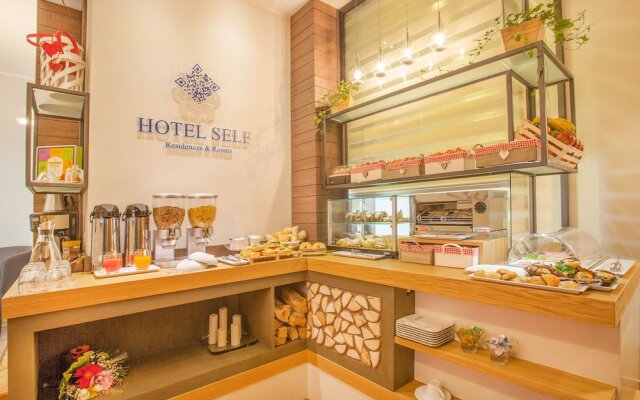 Deluxe Room Naples City Center