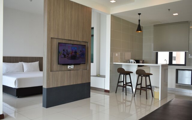 D'Wharf Hotel & Serviced Residence