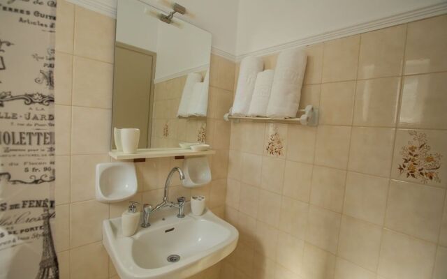 Ilaeira rooms