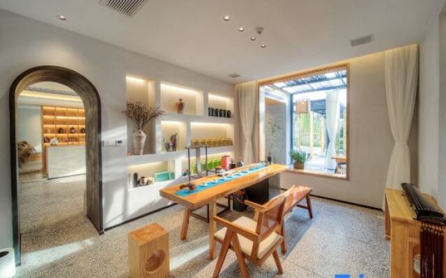 Wugong Mountain falls in love with Huaxi