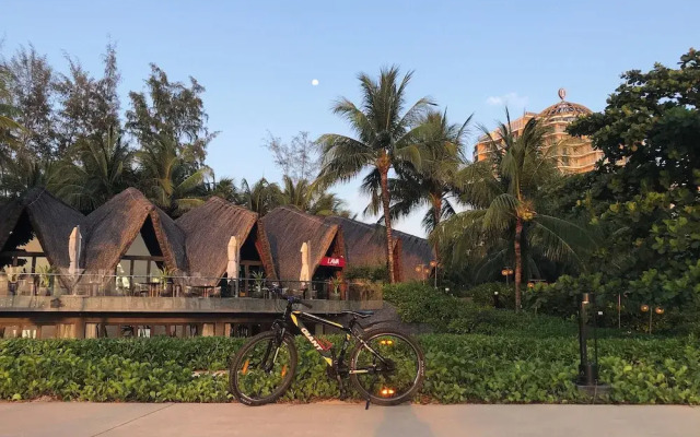 10 Bedroom Apartment 300m From The Sea