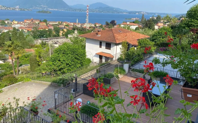 teresita in baveno with 3 bedrooms and 2 bathrooms