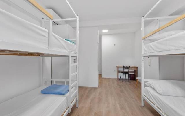 Hostel Elli