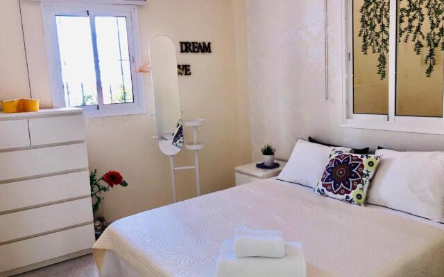 Beautiful modern apartment 100m from the sea