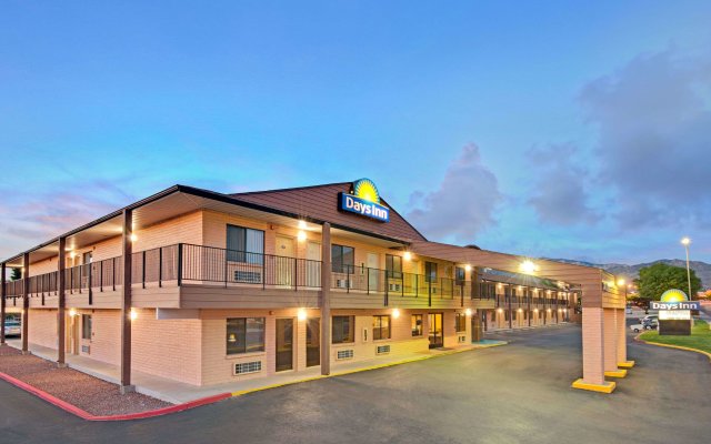 Days Inn by Wyndham East Albuquerque