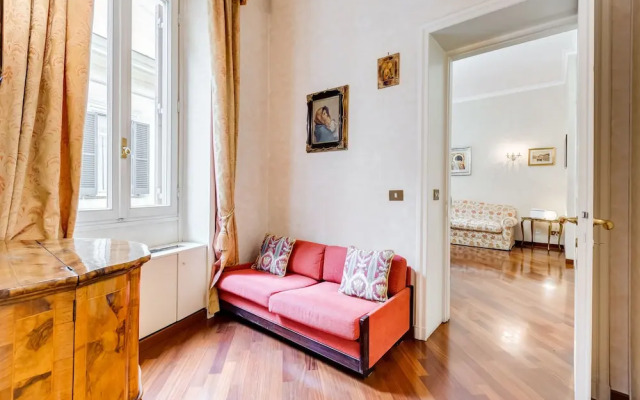 Trevi Fountain Apartments