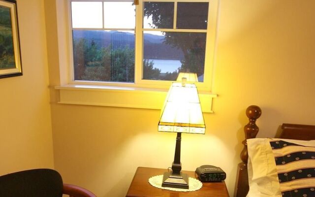Villa Columbia Bed and Breakfast