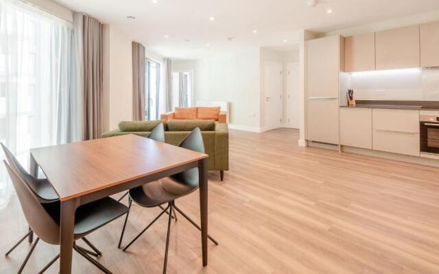 Spacious and Bright Apartments in Brentford