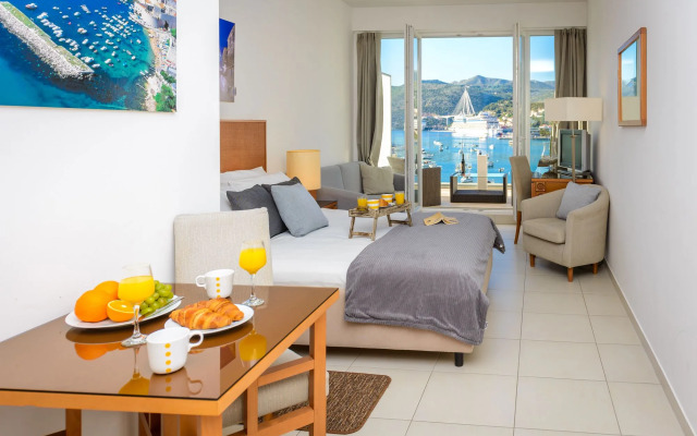 Adriatic Deluxe Apartments