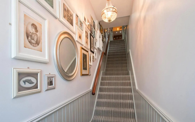 W12 Rooms