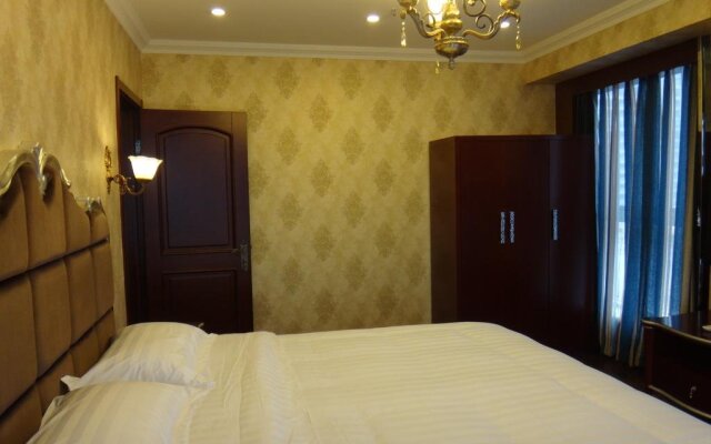 Da Lian Rui Fu Hotel