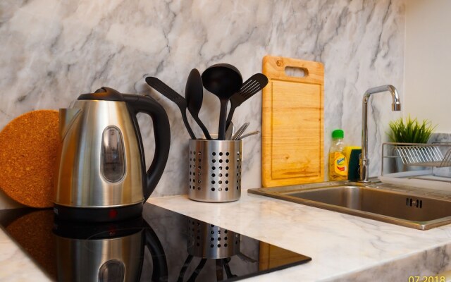 Aristo 2 Beach Front - by Holy Cow 712