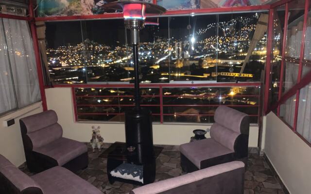 Summit Viewpoint House