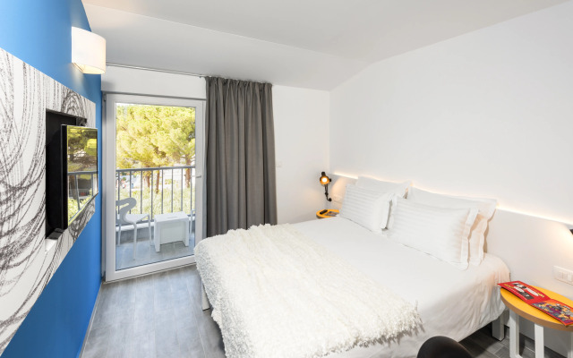 Pharos Hvar Bayhill Hotel