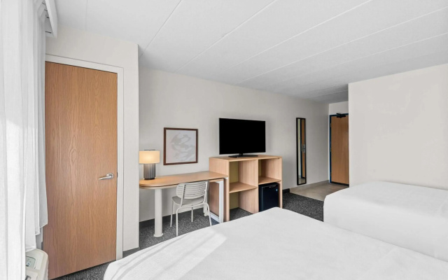 Spark by Hilton Cedar Falls