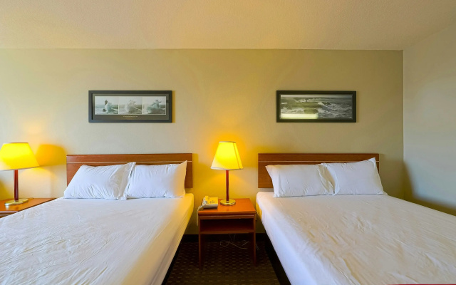 Siletz Bay Beachfront Hotel by OYO Lincoln City