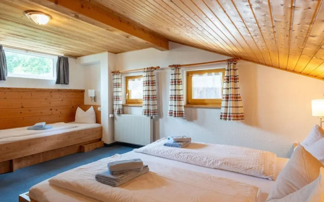 Spacious Apartment Near Centre and ski Area