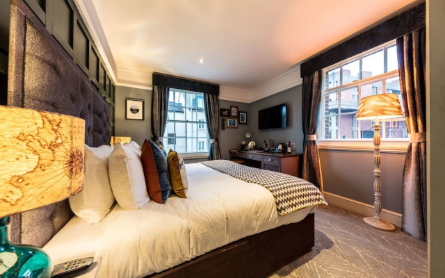 The City Gate Hotel