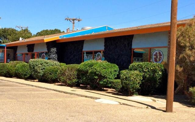 Crystal Palace Inn Brownfield