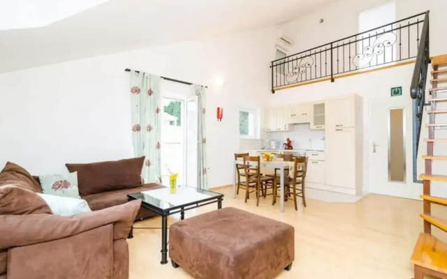 Apartments Nikola - Comfort One Bedroom Apartment With City View