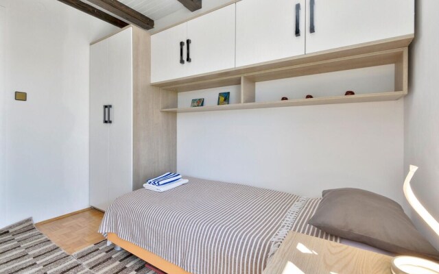 Nice Home in Donji Zvecaj With 3 Bedrooms, Wifi and Outdoor Swimming Pool