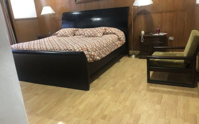 Hotel Ambassador
