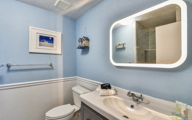 Beachfront Charm - 3 Br Home
