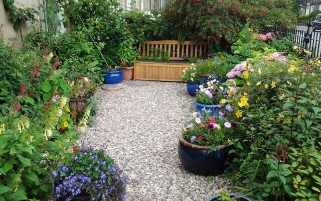 Emmaus Guest House Edinburgh