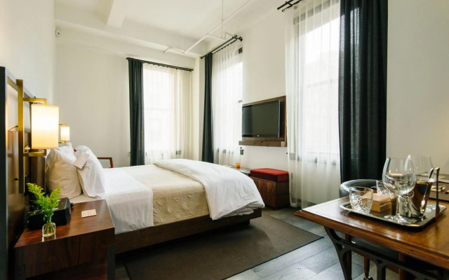 Refinery Hotel