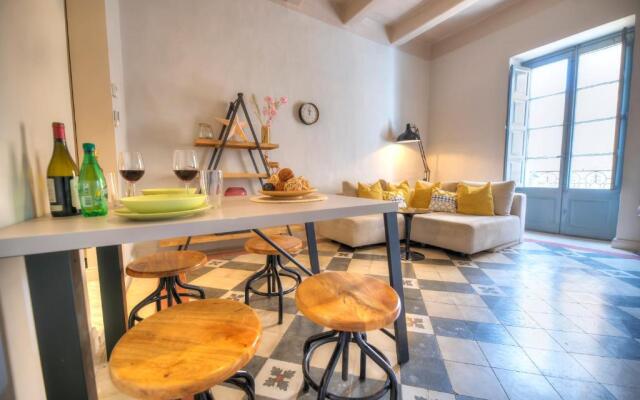 Charming & traditional flat in city center ESCH1-2