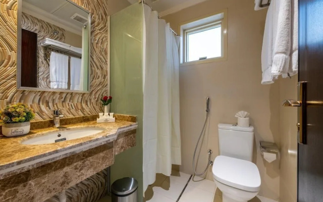 Snood Remaz Hotel
