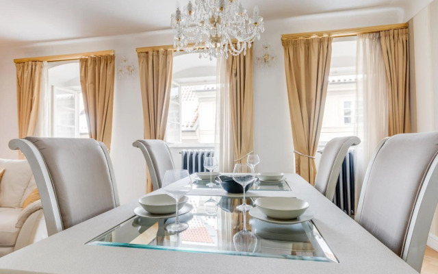 Charles Bridge Royal Apartment - Castle District