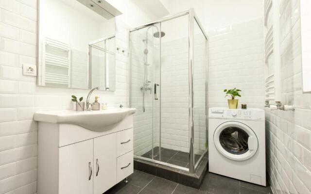 PASTEL HUES - Homey Central Apartment near Armeneasca