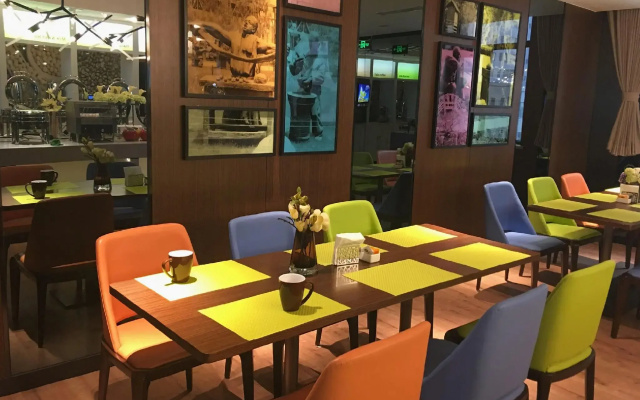 Hampton by Hilton Lanzhou Mogao Avenue