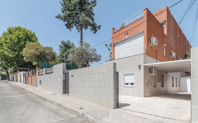AYZ Joaquín Pol - Auto check-in property