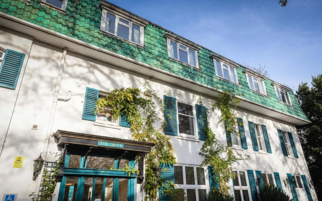 The Grove Hotel