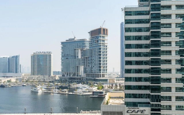 Soothing 1BR at Downtown Dubai Business Bay