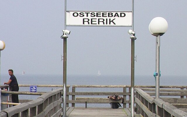 Cosy Holiday Home in Am Salzhaff by the Sea