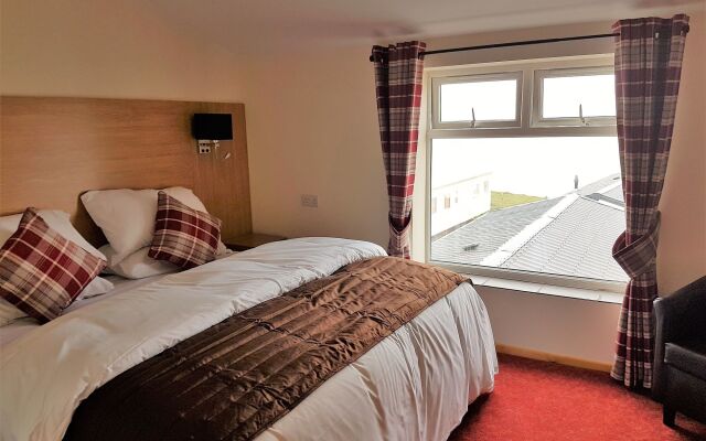 The Cliff Top Inn Hotel